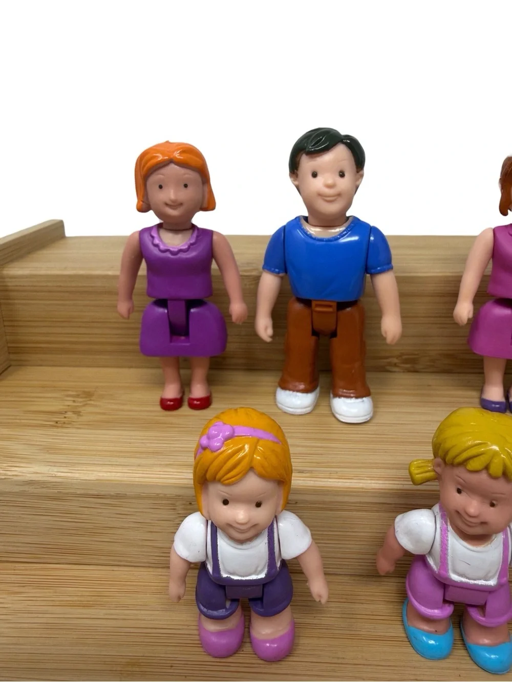 Playkidz Family Figures  7-piece collection Of posable Figures 2-3 Inches EUC